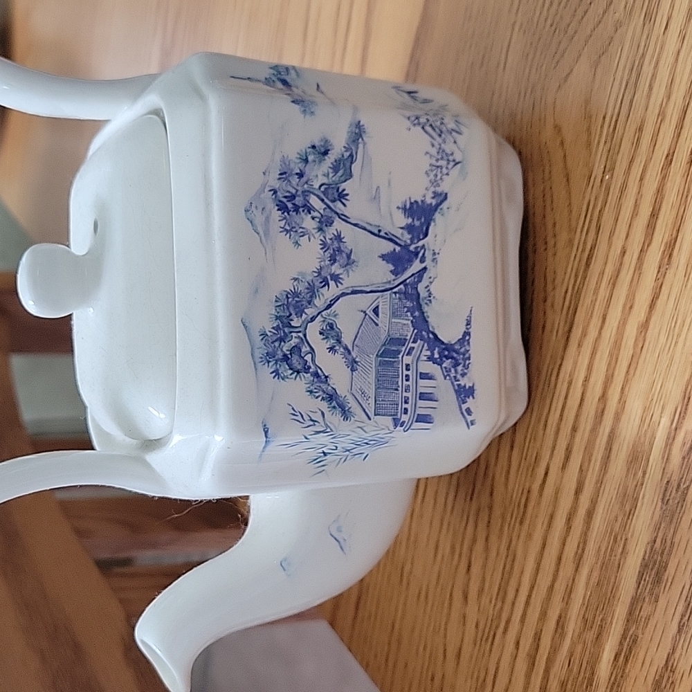 Teapot - Picture 4 of 9